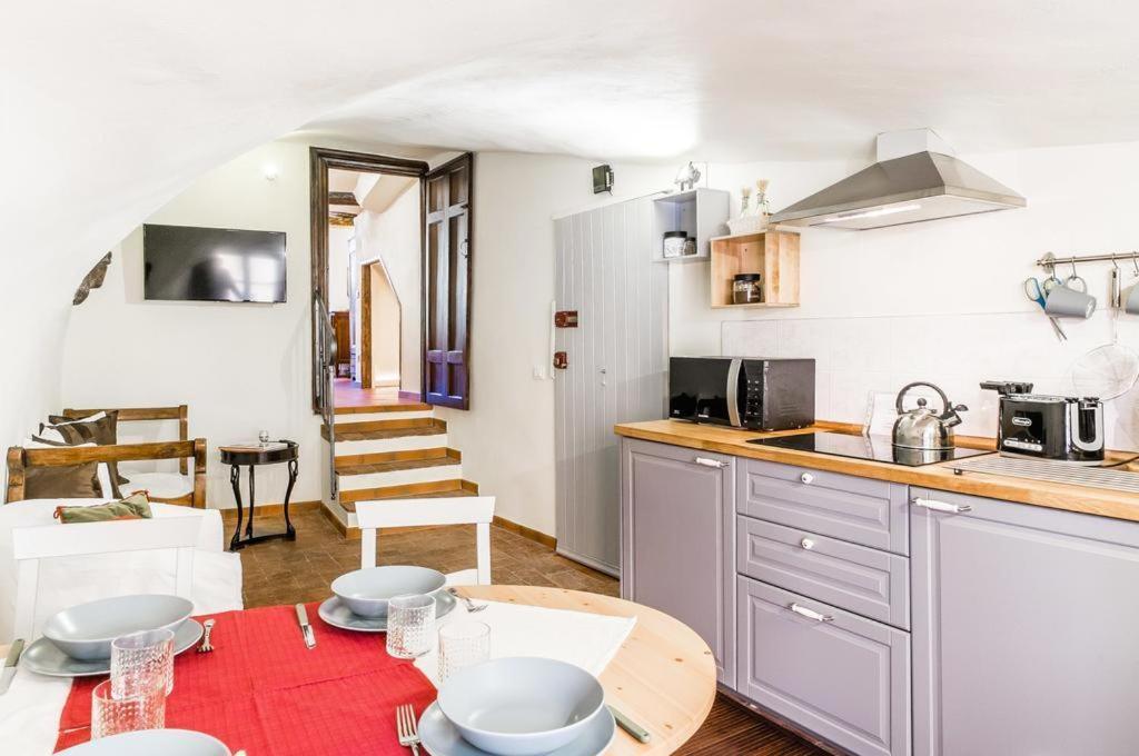 Lyon Apartment Anfiteatro Square, Λούκα Εξωτερικό φωτογραφία