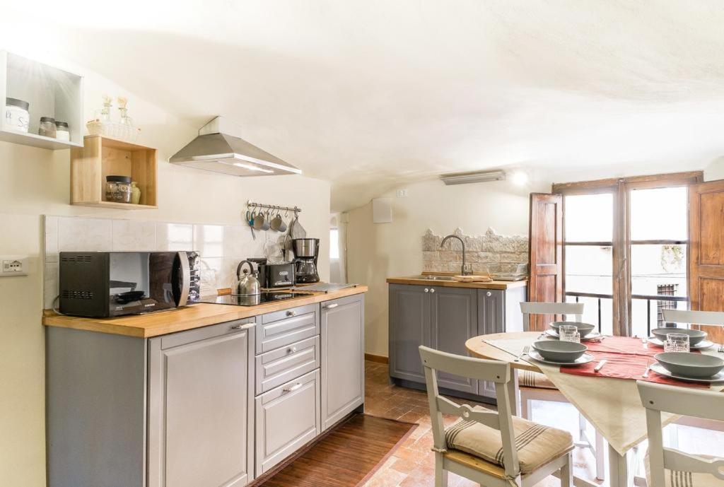 Lyon Apartment Anfiteatro Square, Λούκα Εξωτερικό φωτογραφία