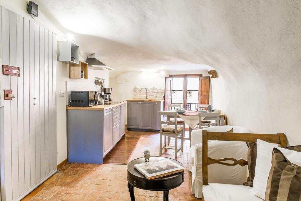 Lyon Apartment Anfiteatro Square, Λούκα Εξωτερικό φωτογραφία